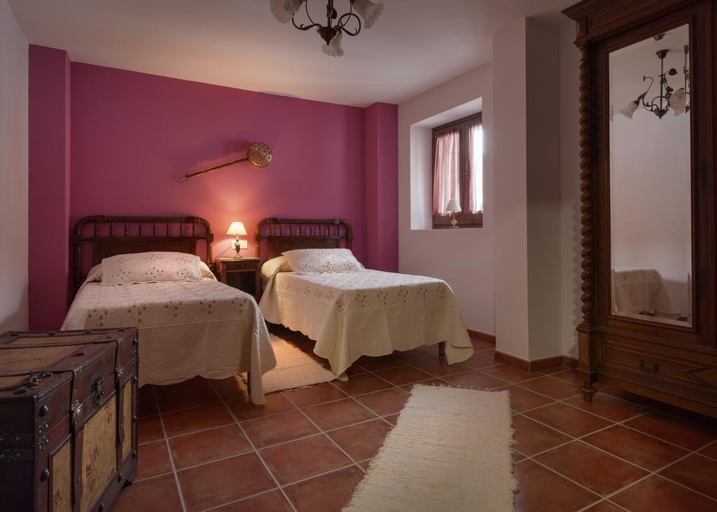 Paloma Pension Ansó Kamer foto
